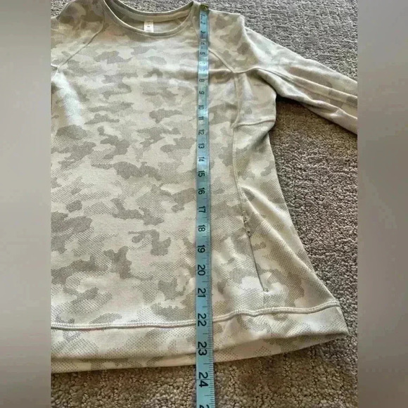 Lululemon Rula Run Long Sleeve Top | Heritage Camo Jacquard Grey | Size 6 - Picture 8 of 15